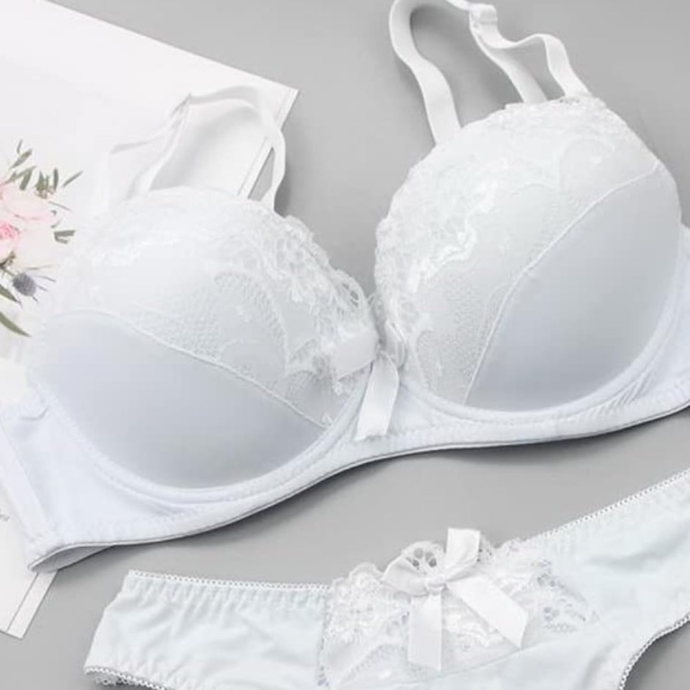 NEW White Lace Bra